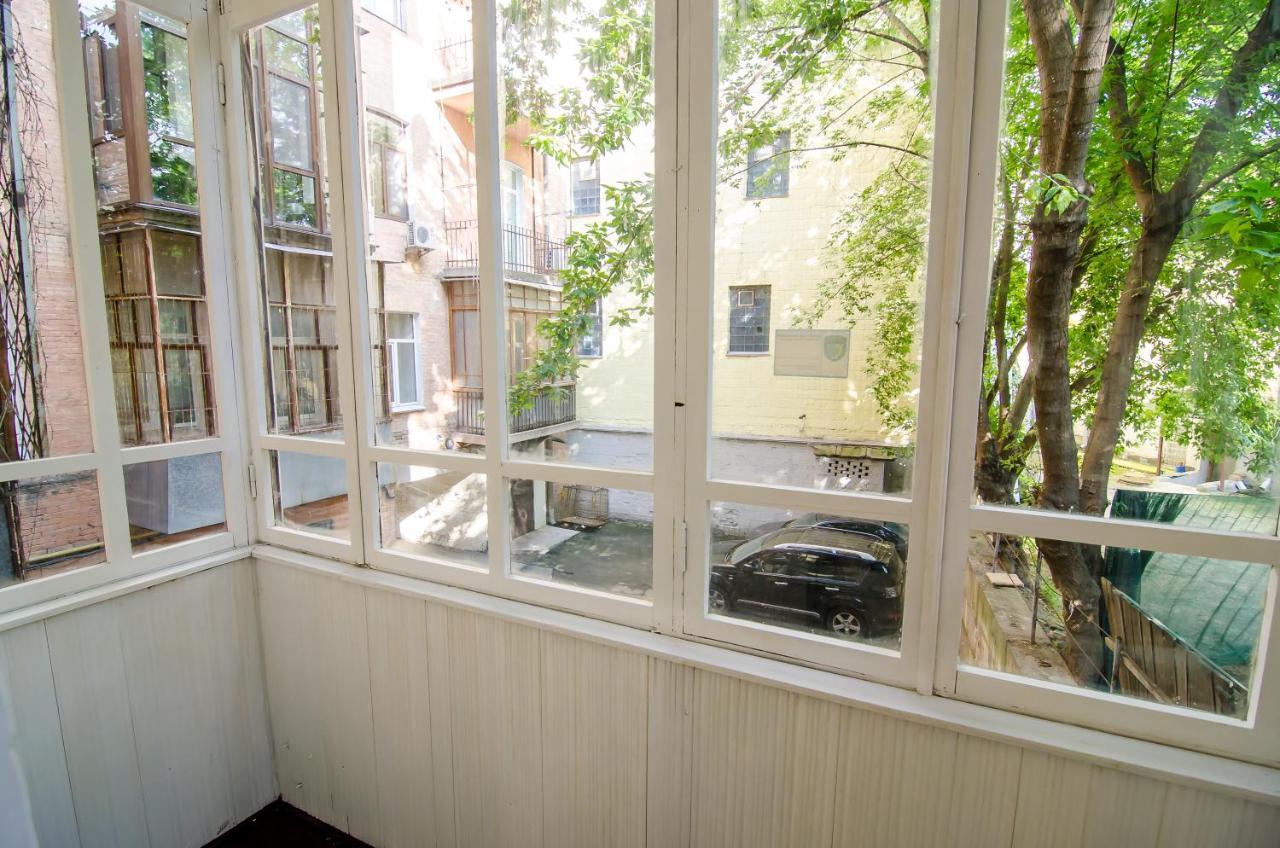 Apartment At Malaya Zhytomyrska 5 كييف المظهر الخارجي الصورة